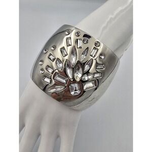 Silver Tone Bangle Bracelet Rhinestone Crystal‎ Wide Cuff Hinged Clasp 8"